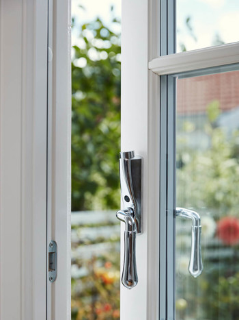 Närbild på grått handtag